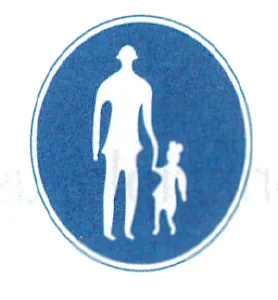 Japanese road sign: Blue round sign: pedestrian-only road